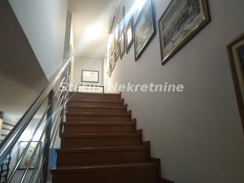 actionimagesite31agencystatusimgdfsmiybhem-img-20200219-172322-resize Višesoban stan na prodaju, Centar, Novi Sad, 144m², 453.200 €