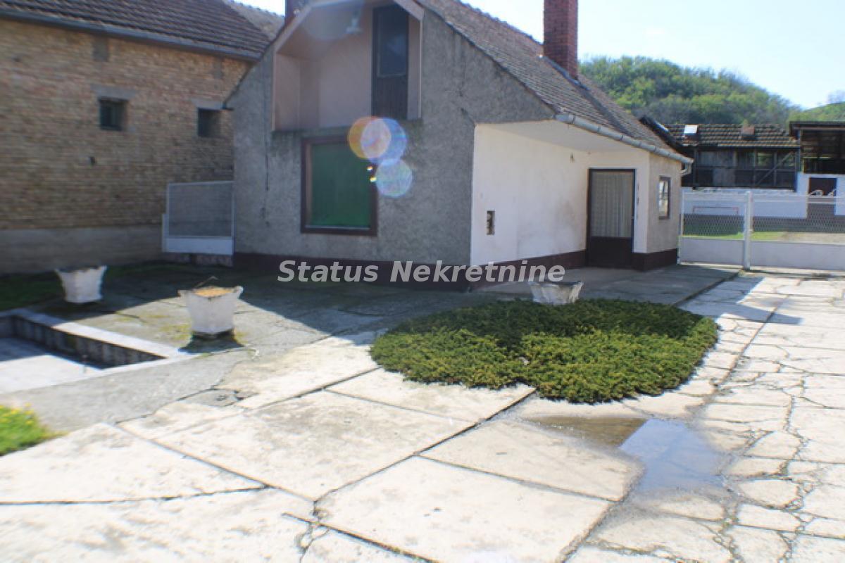 actionimagesite31agencystatusimgdw22bemad8-img-4639-resize Kuća na prodaju, Mošorin, Titel, 148m², 99.900 €