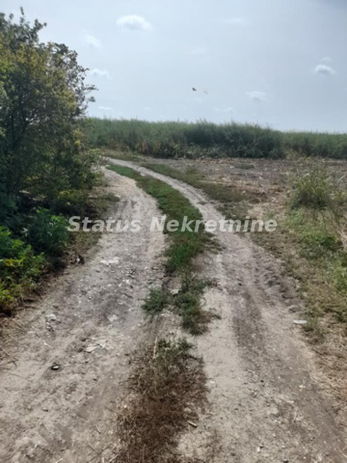 Plac na prodaju, Sremska Mitrovica, 341,55 ari, 247.200 €