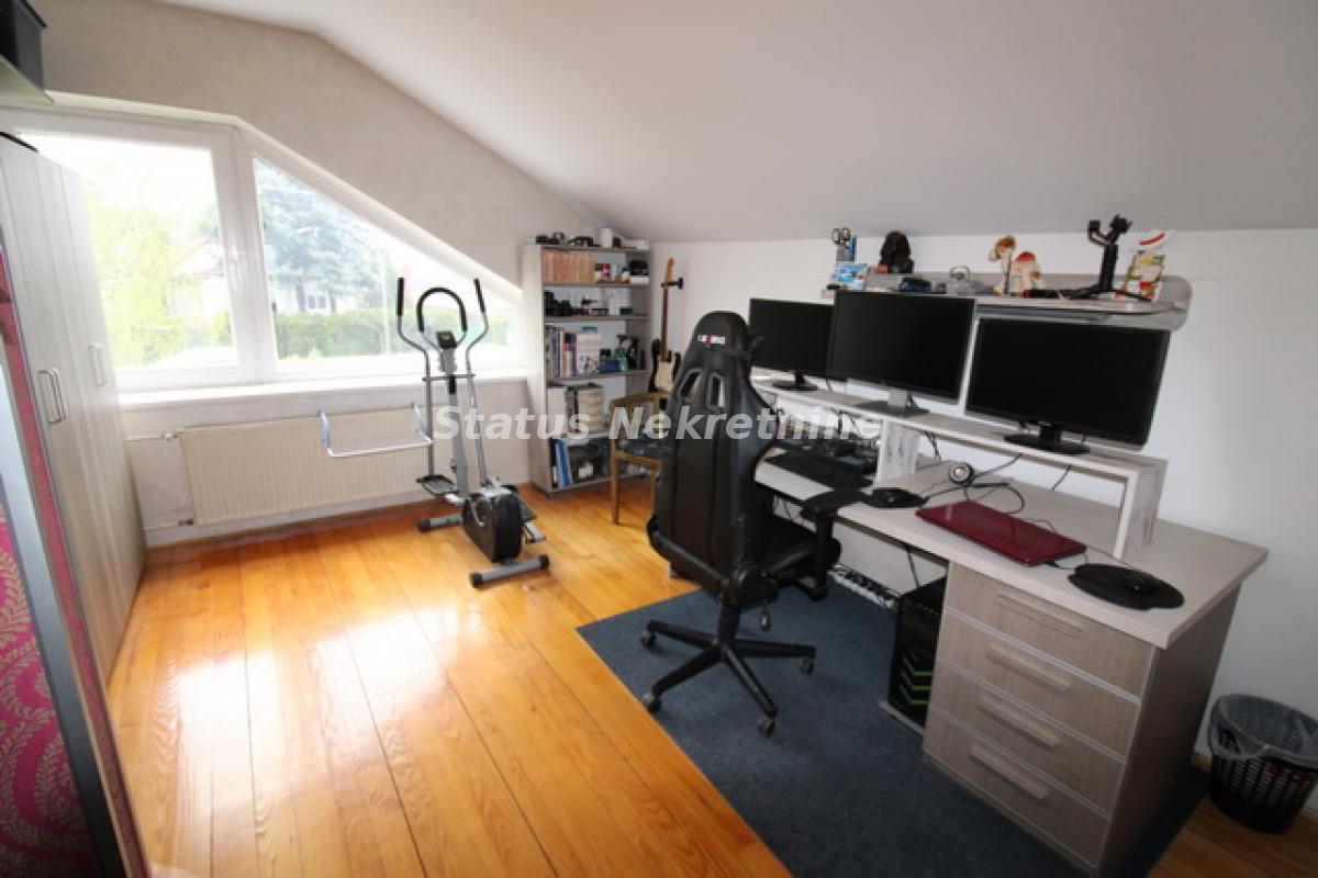 Kuća na prodaju, Čenej, Novi Sad, 330m², 362.000 €