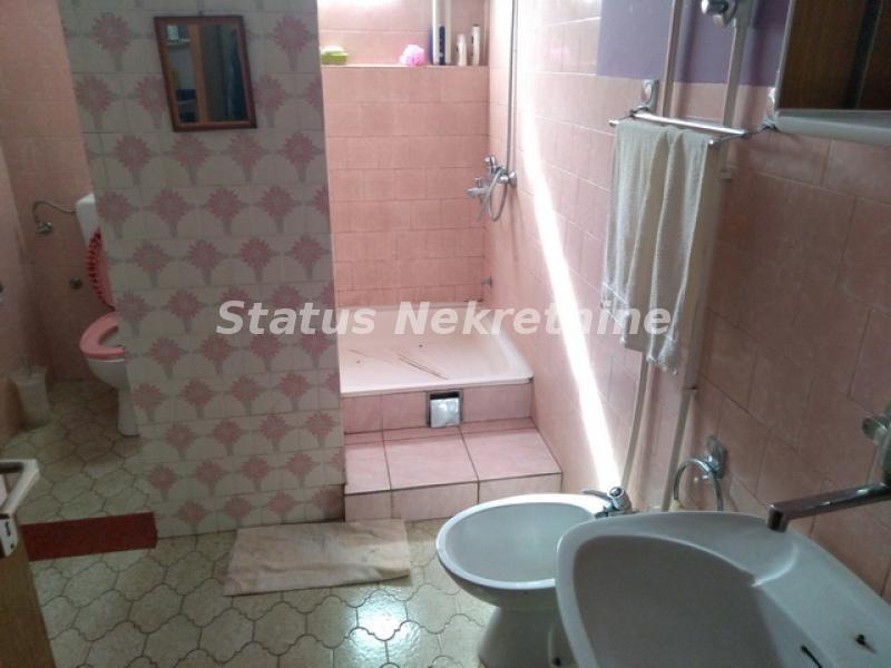 Kuća na prodaju, Temerin – Centar, Temerin, 450m², 196.000 €