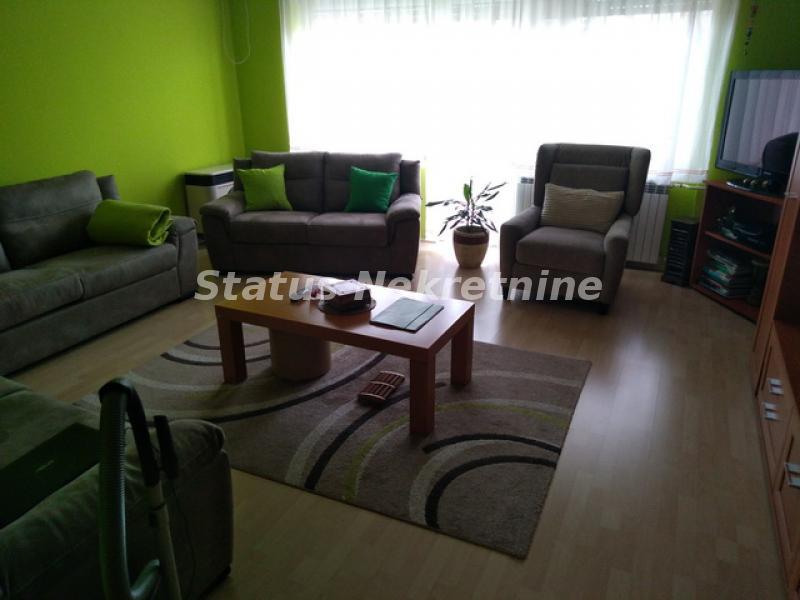 Kuća na prodaju, Temerin – Centar, Temerin, 450m², 196.000 €