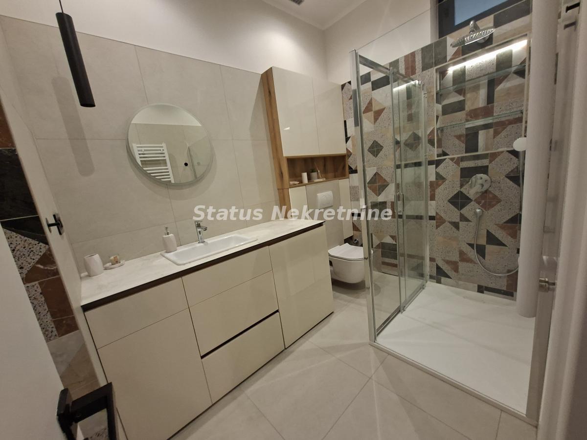 Troiposoban stan na prodaju, Centar, Novi Sad, 100m², 357.000 €