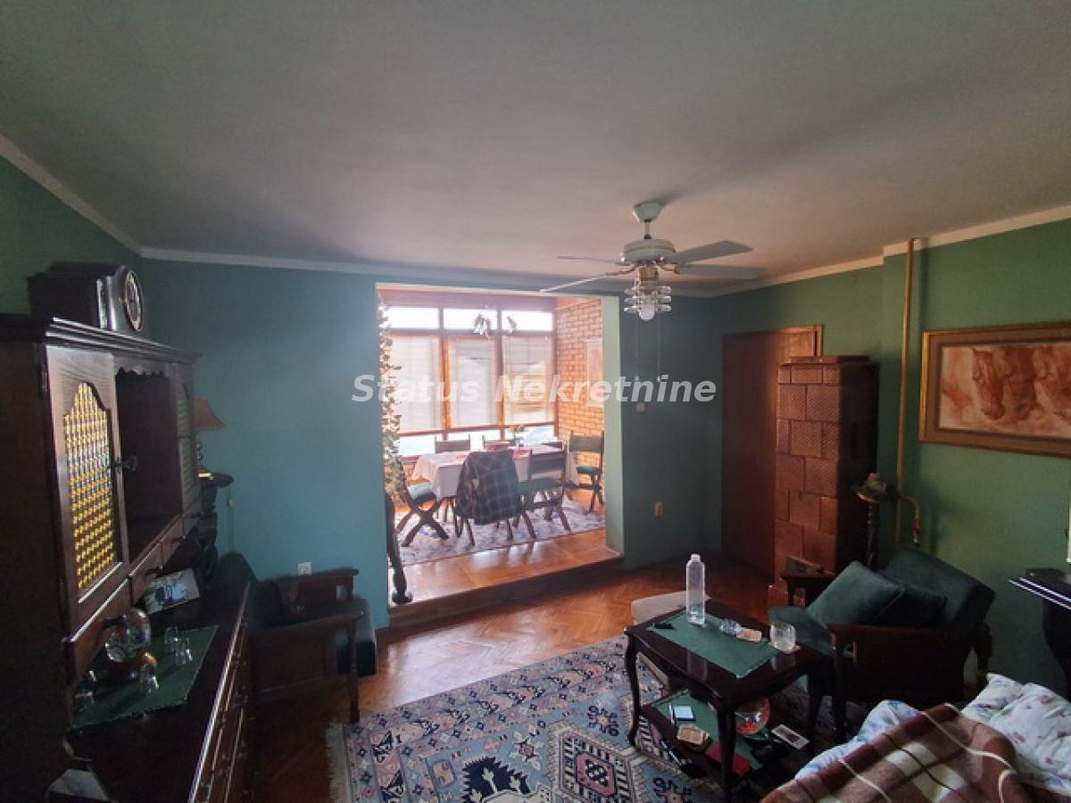 Kuća na prodaju, Futog, Novi Sad, 200m², 319.300 €