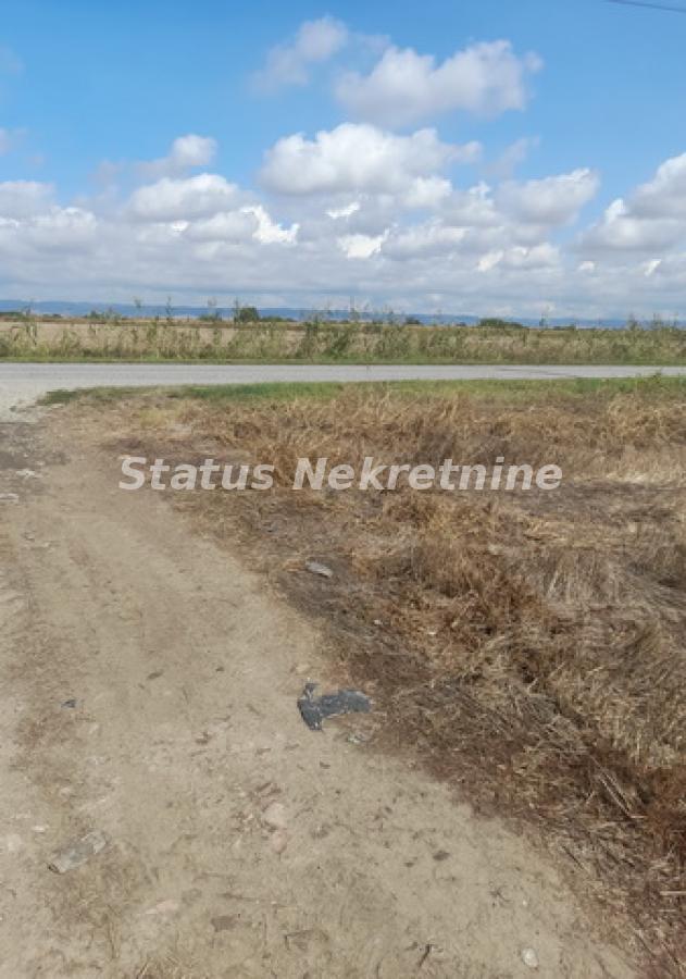 Plac na prodaju, Sremska Mitrovica, 341,55 ari, 247.200 €