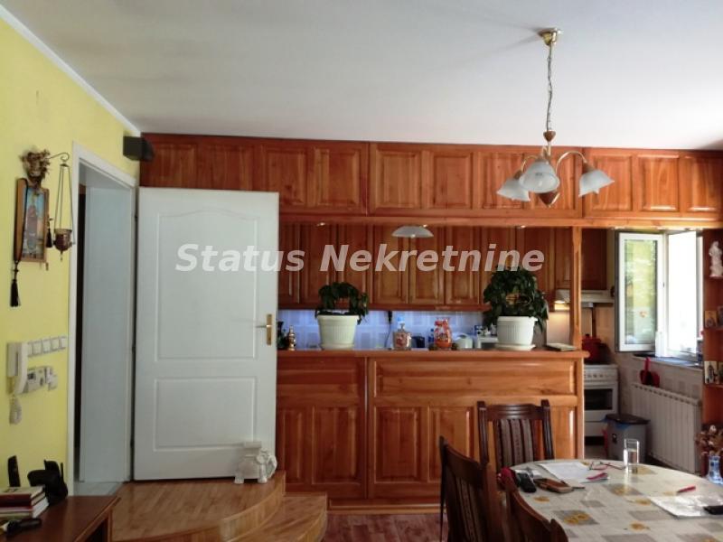 Kuća na prodaju, Sremska Kamenica, Novi Sad, 240m², 515.000 €