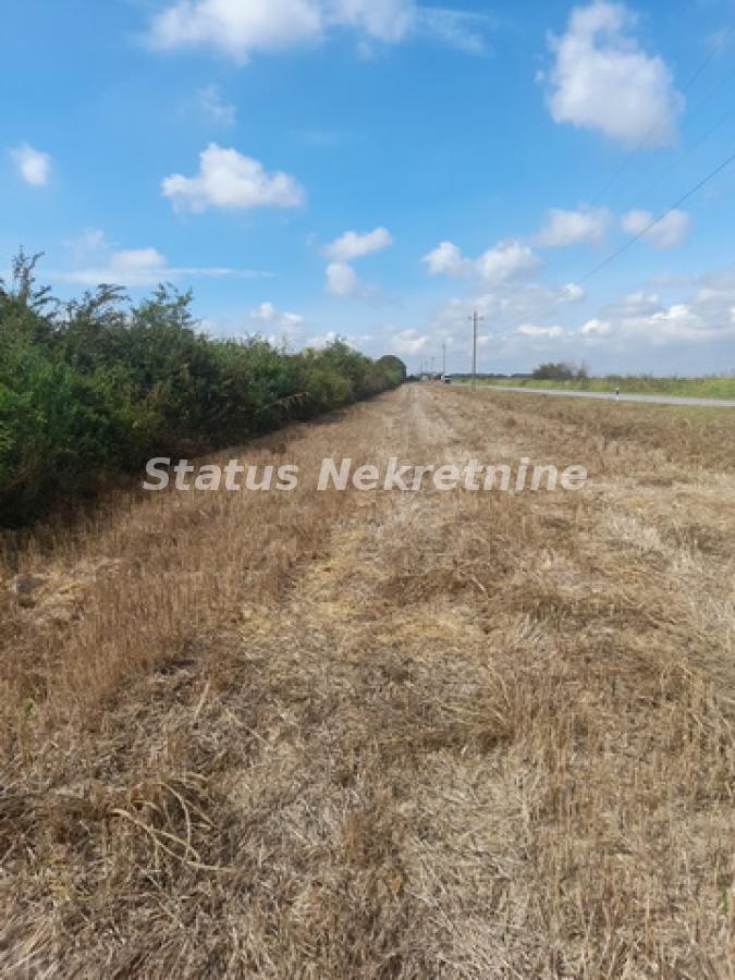 Plac na prodaju, Sremska Mitrovica, 341,55 ari, 247.200 €