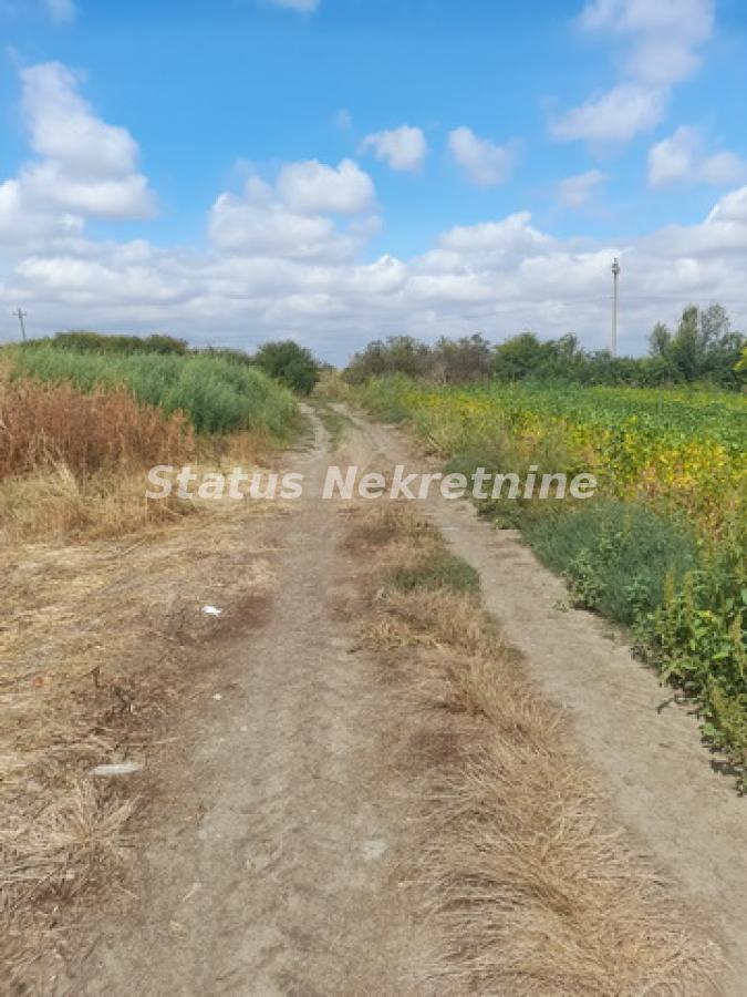 Plac na prodaju, Sremska Mitrovica, 341,55 ari, 247.200 €