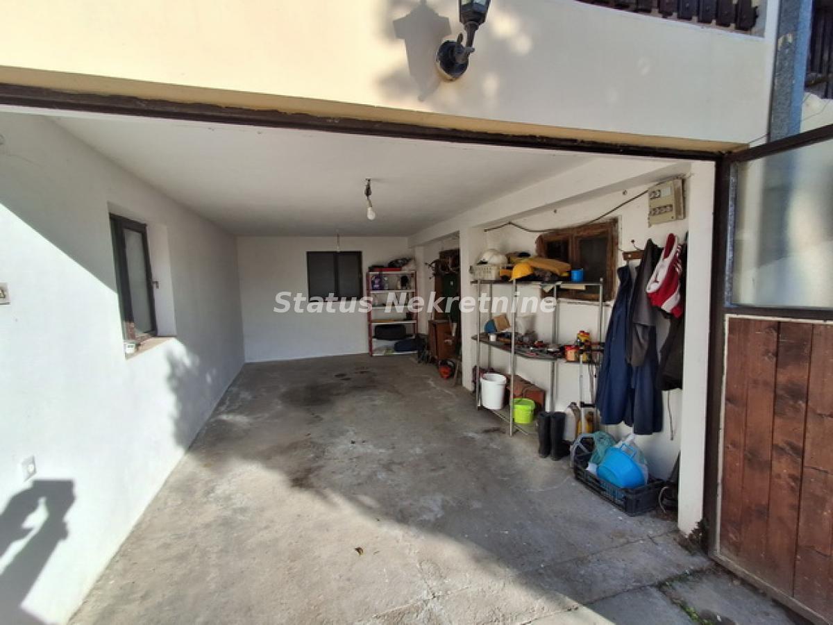 Kuća na prodaju, Futog, Novi Sad, 200m², 319.300 €