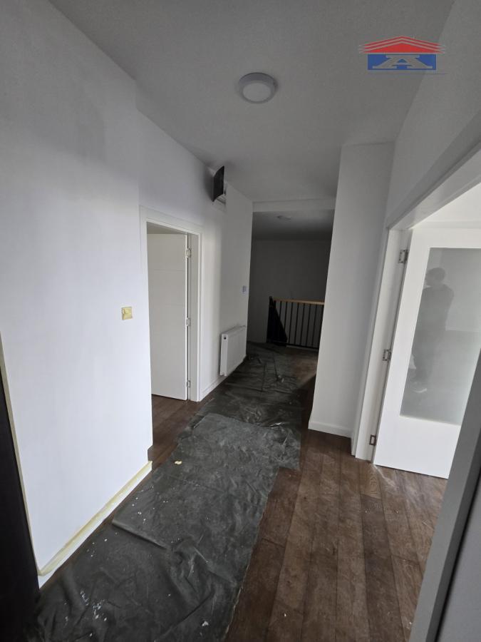 Četvorosoban stan na prodaju, Novo Naselje, Novi Sad, 117m², 245.700 €