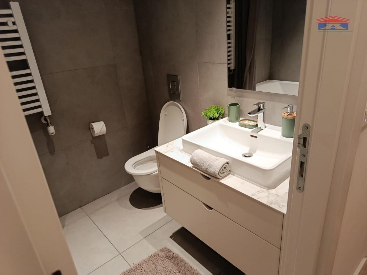Dvoiposoban stan za izdavanje, Beograd na Vodi, Beograd, 75m², 1.700 €/mes