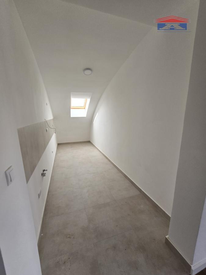 Četvorosoban stan na prodaju, Novo Naselje, Novi Sad, 117m², 245.700 €