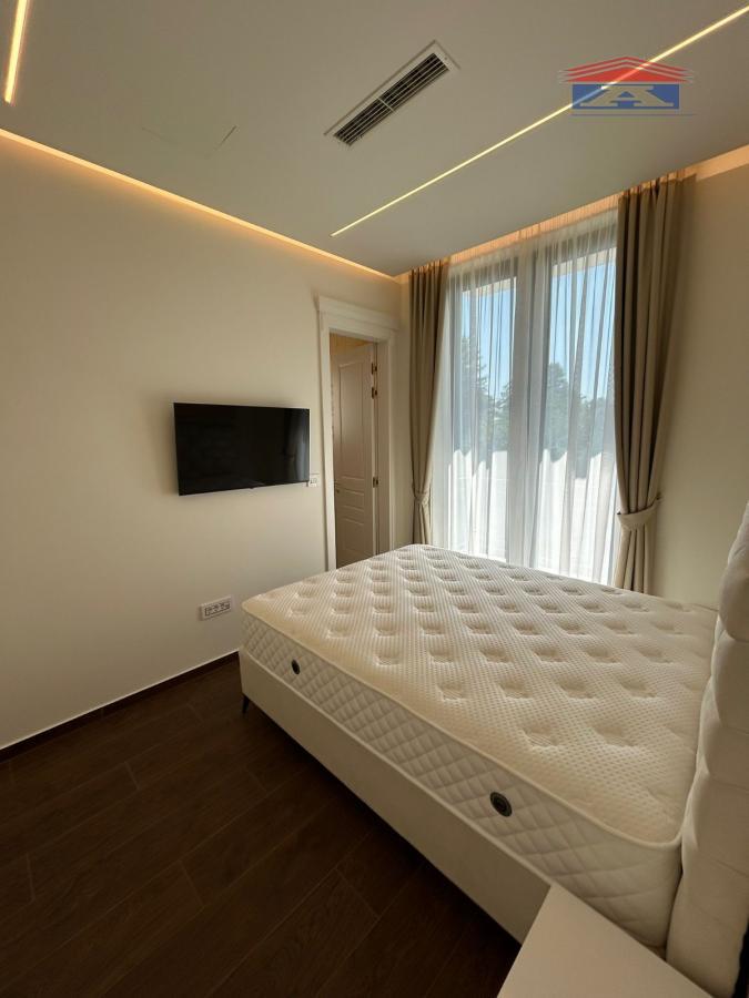 Četvorosoban stan za izdavanje, Sremska Kamenica, Novi Sad, 120m², 2.000 €/mes