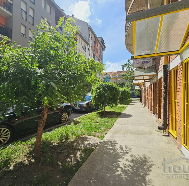 Garaža Prodaja Novi Sad  24 m2