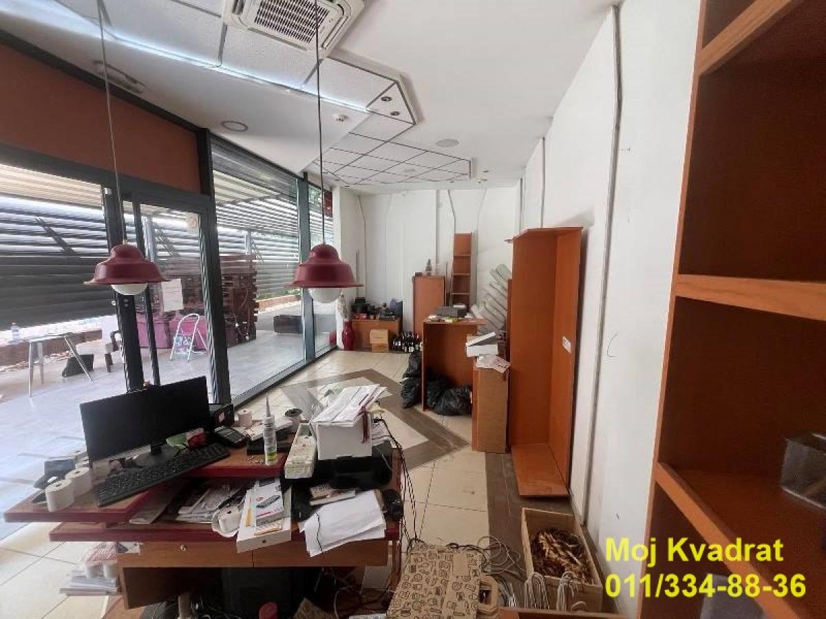 Lokal Izdavanje Beograd Banovo Brdo 32 m2