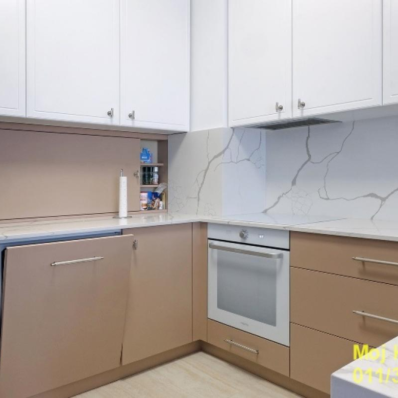 Stan Prodaja Beograd Blok 65 140 m2