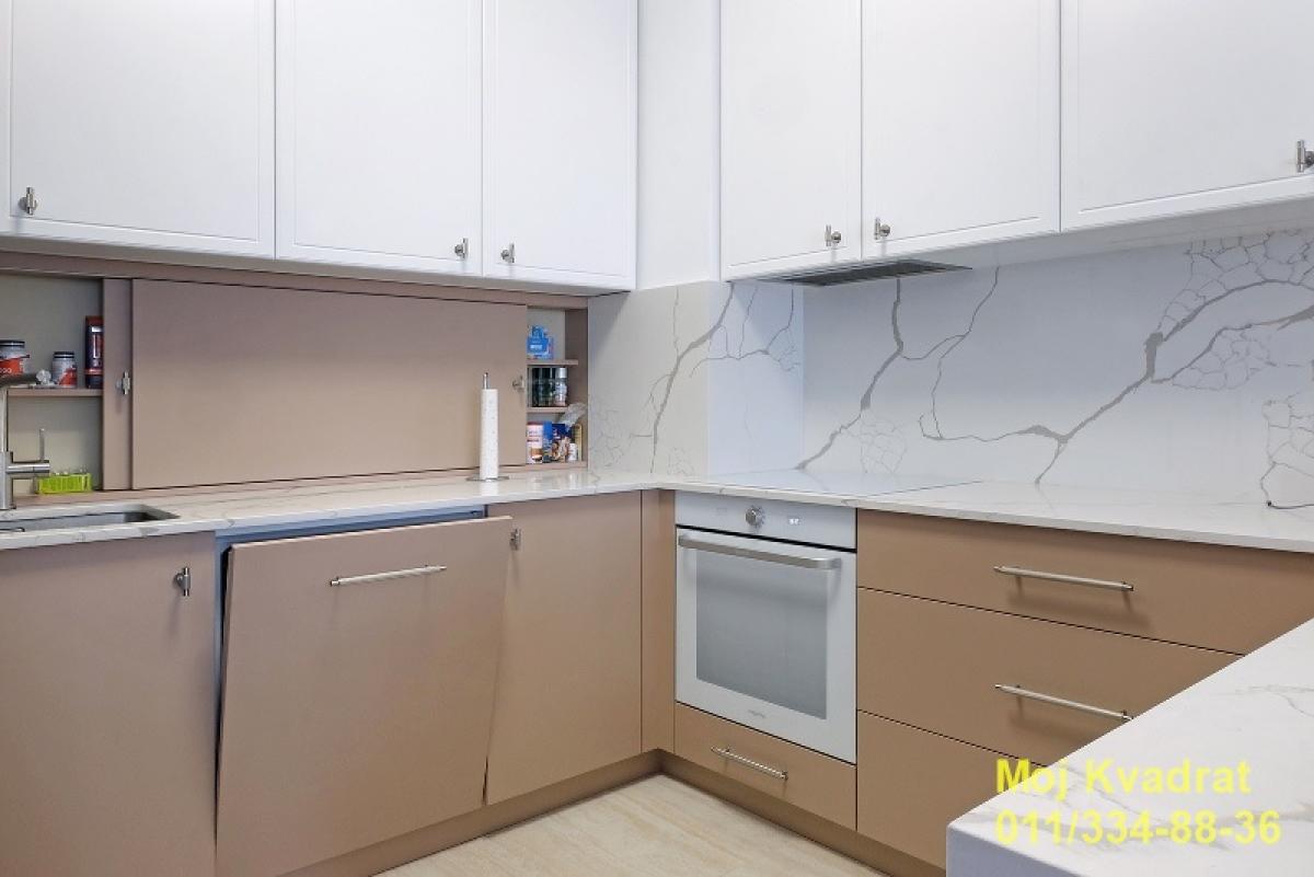 Stan Prodaja Beograd Blok 65 140 m2