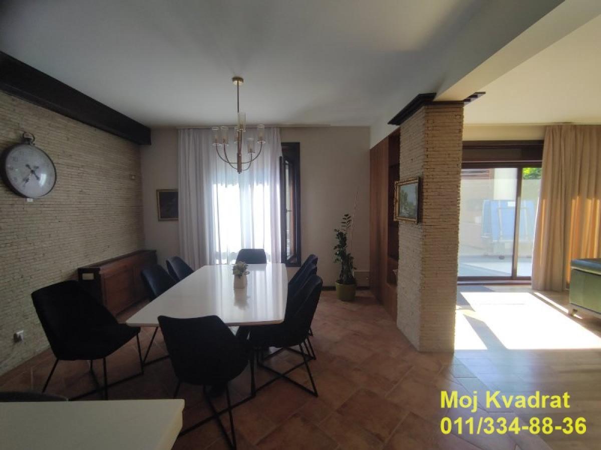 Kuća Prodaja Beograd Mirijevo 520 m2