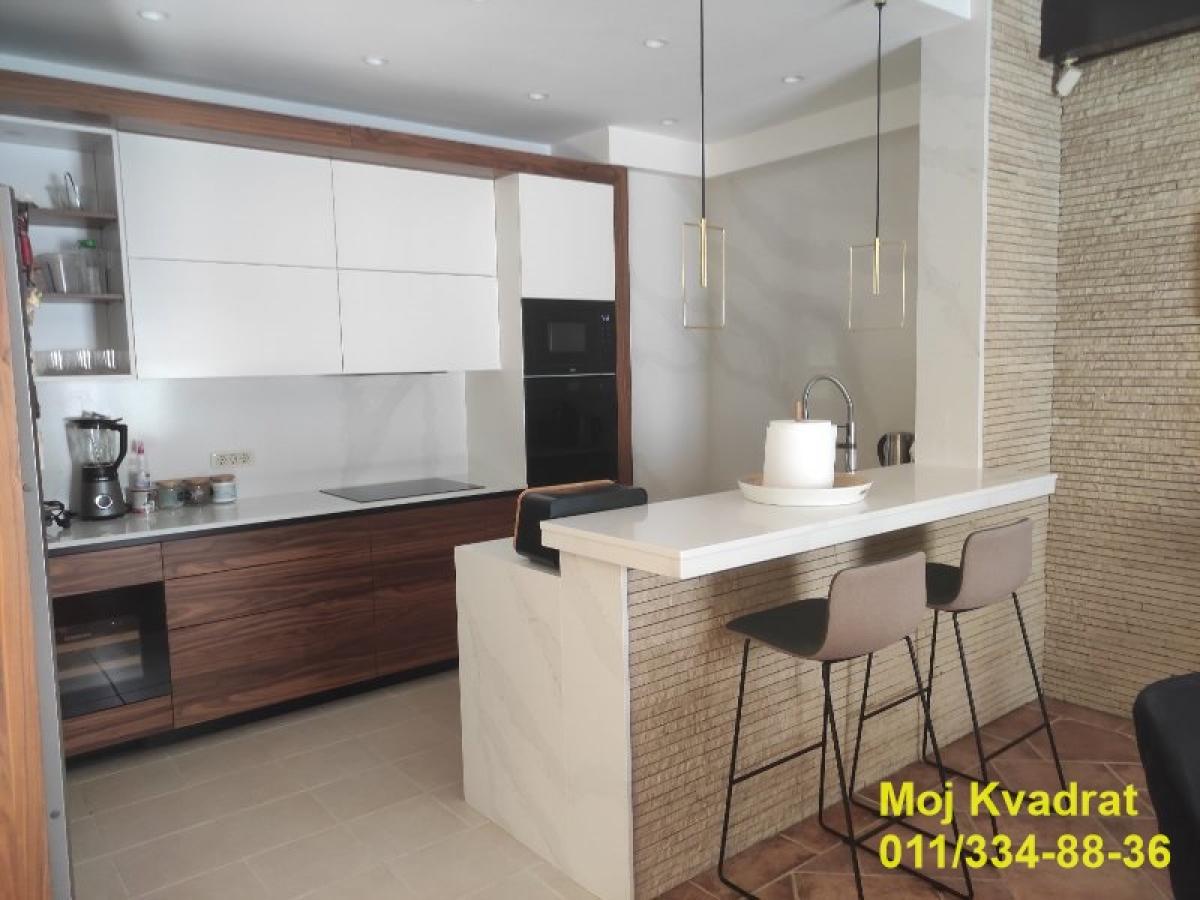 Kuća Prodaja Beograd Mirijevo 520 m2