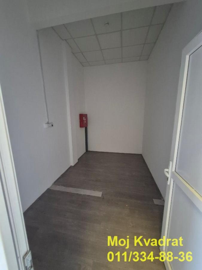 Lokal Izdavanje Beograd Altina 652 m2