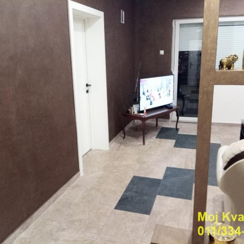 Kuća Prodaja Beograd  158 m2