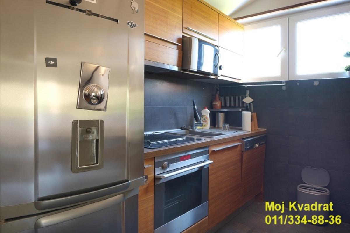 Stan Prodaja Beograd Autokomanda 125 m2