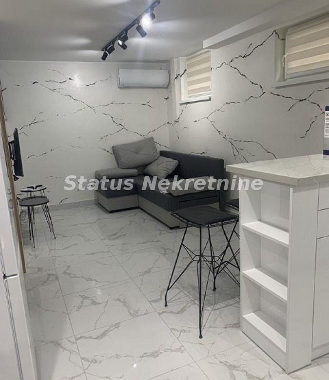 Stan Izdavanje Novi Sad  38 m2