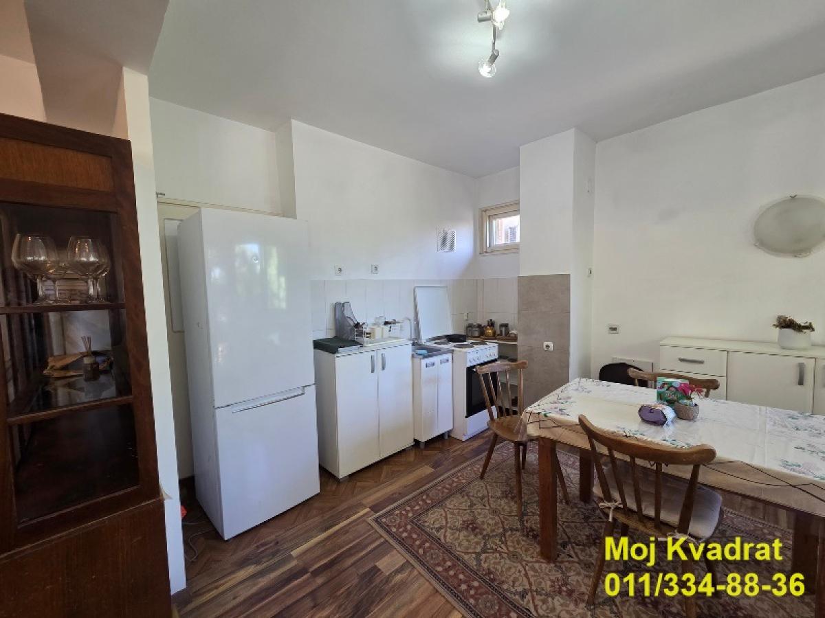 Stan Izdavanje Beograd Karaburma 55 m2