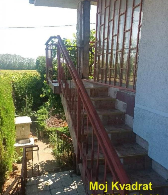Kuća Prodaja Veliko Gradište  260 m2
