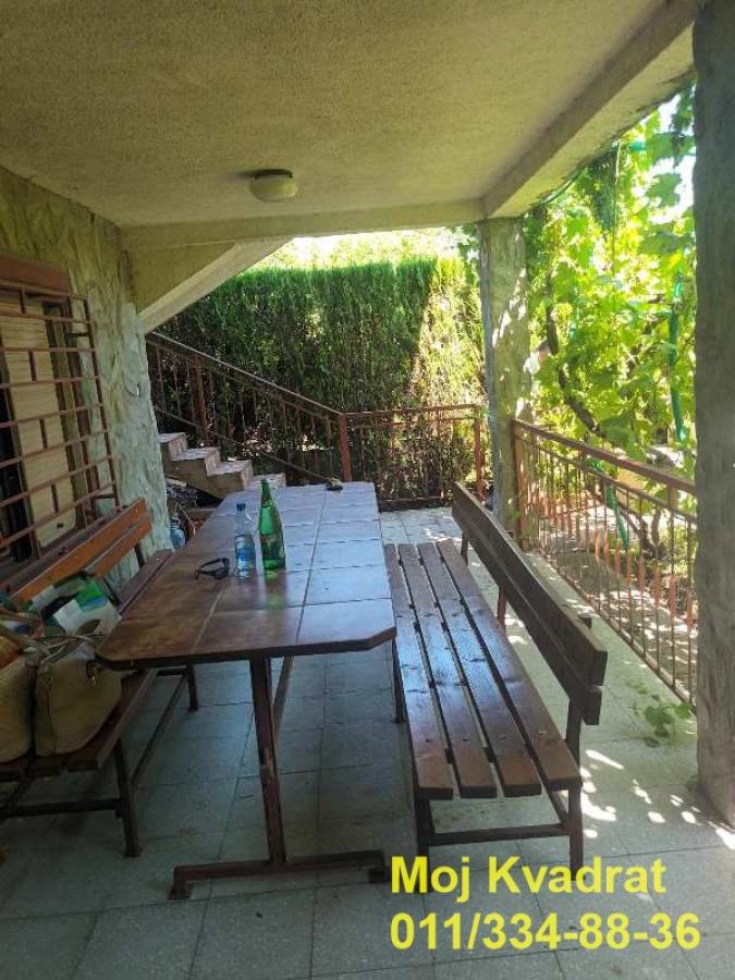 Kuća Prodaja Veliko Gradište  260 m2