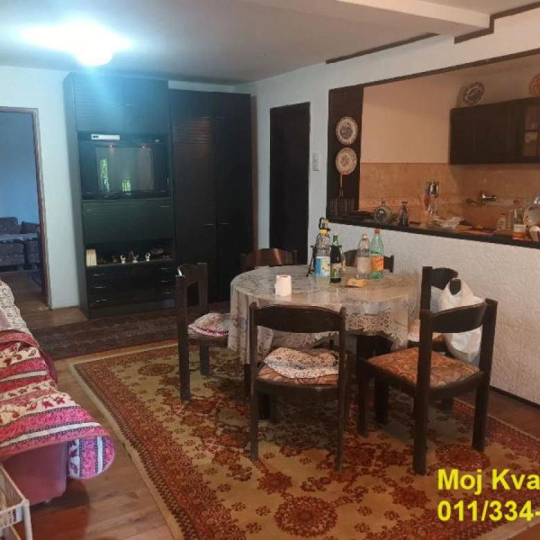 Kuća Prodaja Veliko Gradište  260 m2