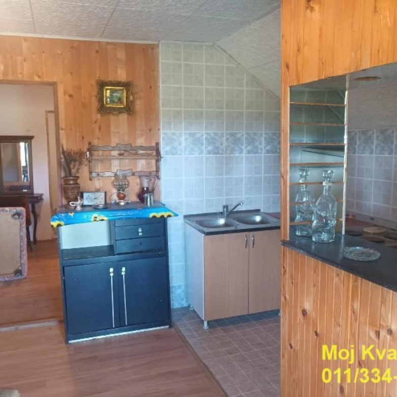 Kuća Prodaja Veliko Gradište  260 m2