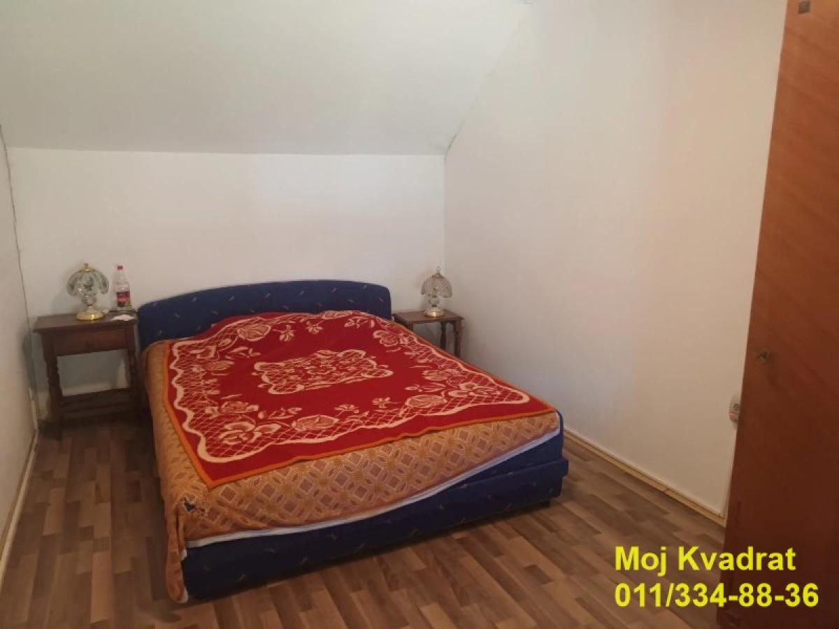 Kuća Prodaja Veliko Gradište  260 m2