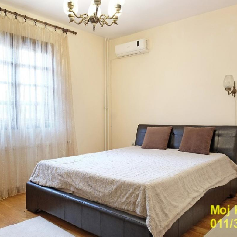 Kuća Izdavanje Beograd Dedinje 390 m2