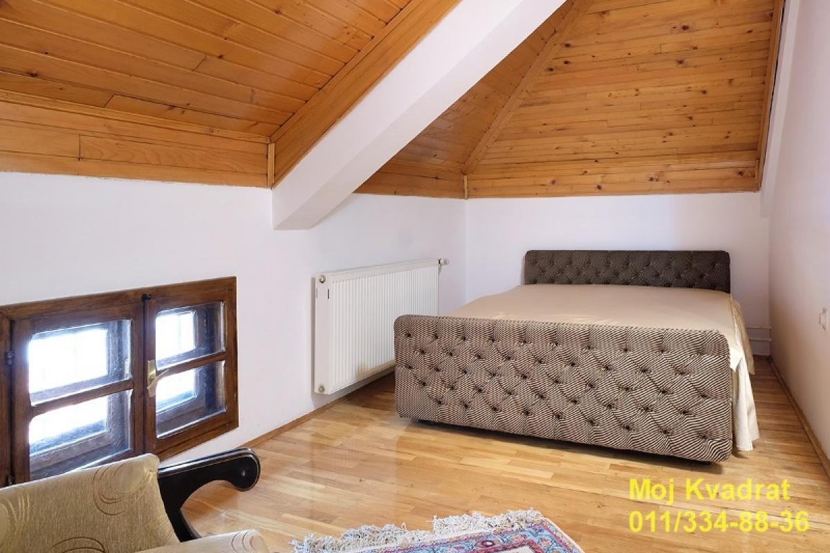 Kuća Izdavanje Beograd Dedinje 390 m2
