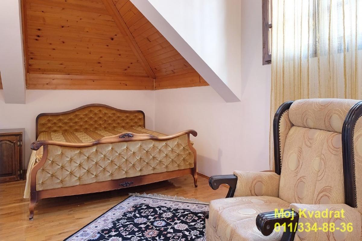 Kuća Izdavanje Beograd Dedinje 390 m2
