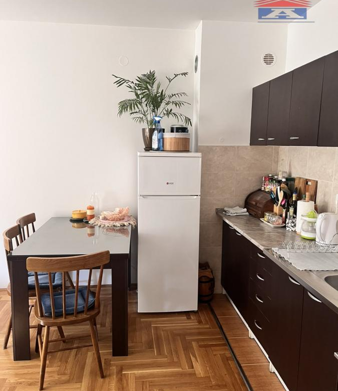 Stan Izdavanje Novi Sad  40 m2