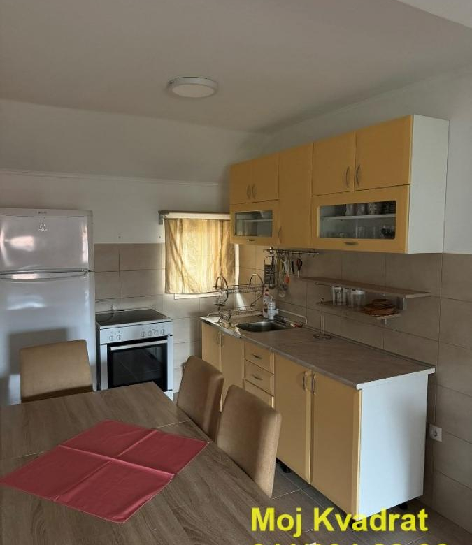 Kuća Prodaja Beograd Kaluđerica 255 m2
