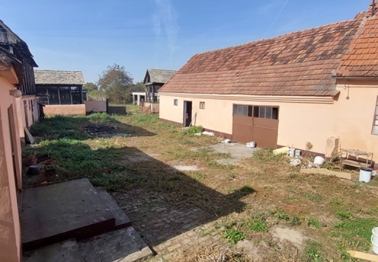 Kuća – Stara Pazova, Okolina Stari Banovci – ID 20787