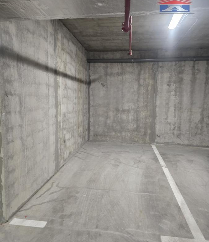 Garaža Izdavanje Novi Sad  12 m2