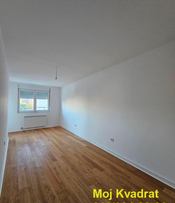Stan Prodaja Beograd Vukov Spomenik 110 m2