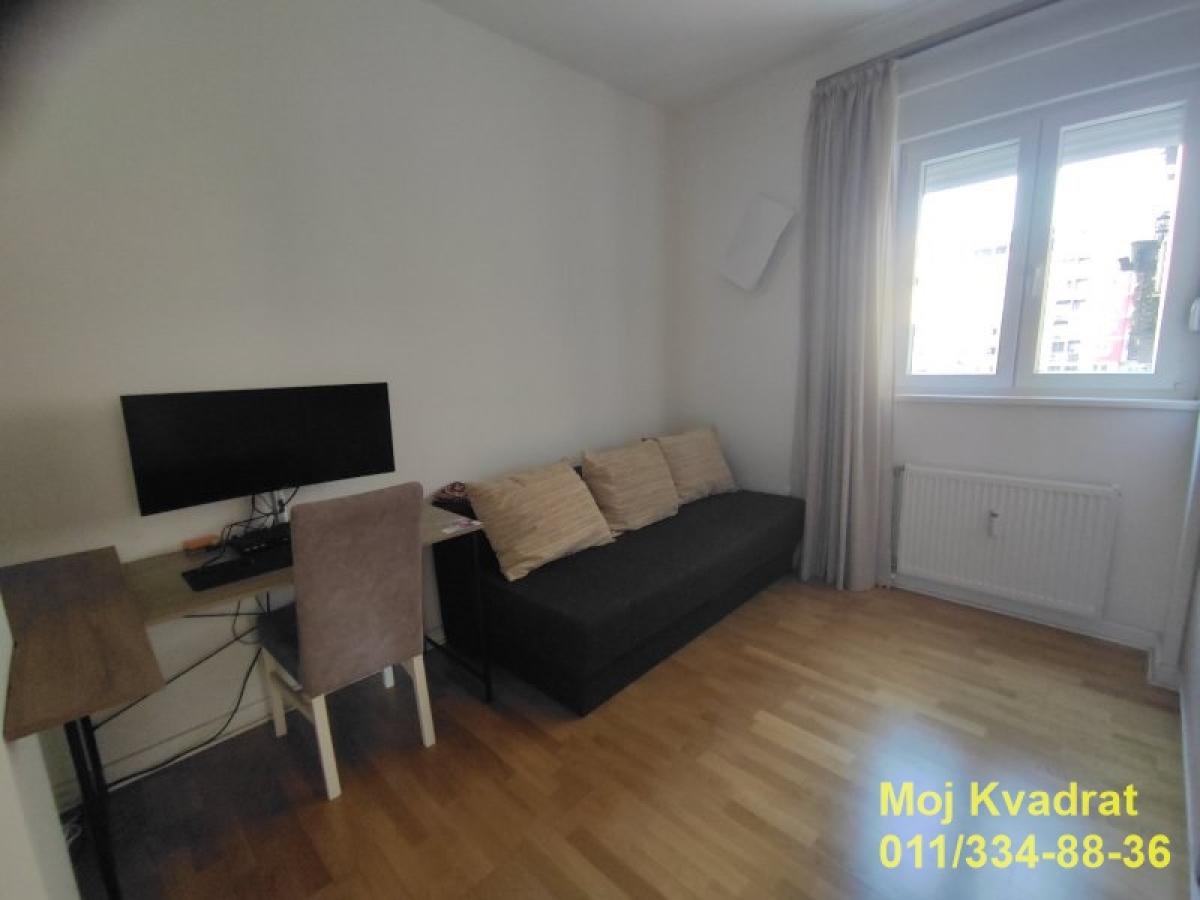 Stan Prodaja Beograd Karaburma 74 m2