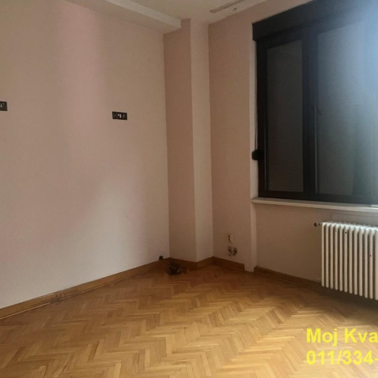 Lokal Izdavanje Beograd Trg Nikole Pašića 1400 m2