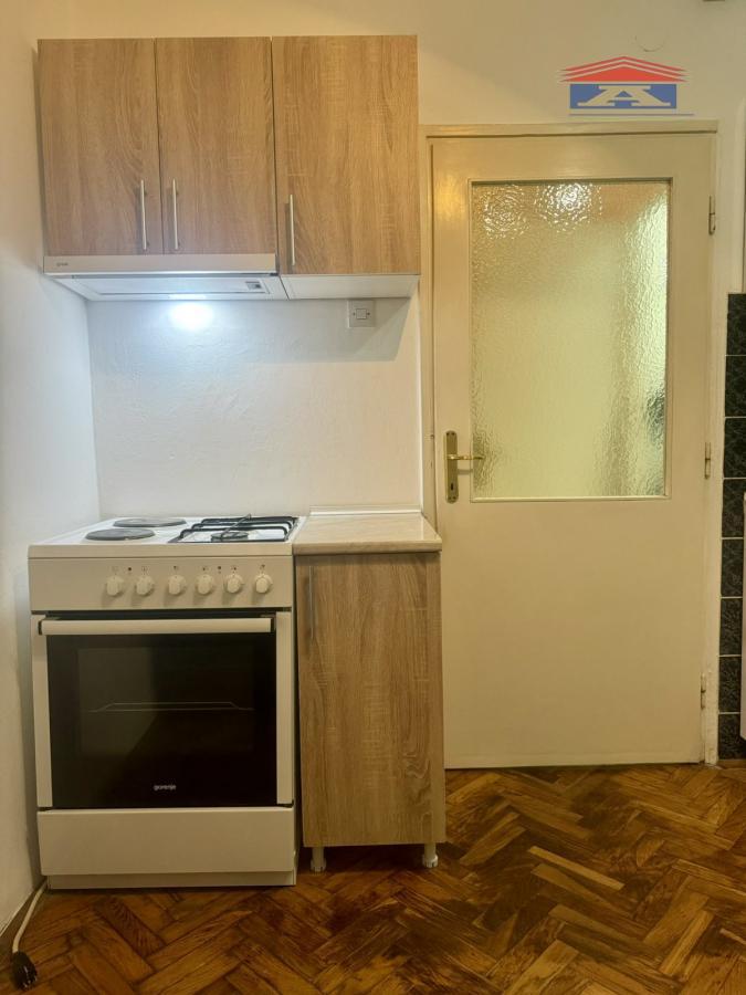 Stan Izdavanje Novi Sad  32 m2
