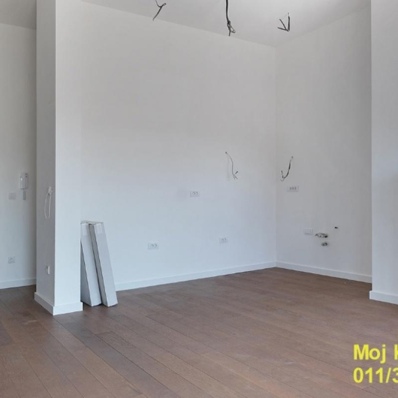Stan Prodaja Beograd Vukov Spomenik 92 m2