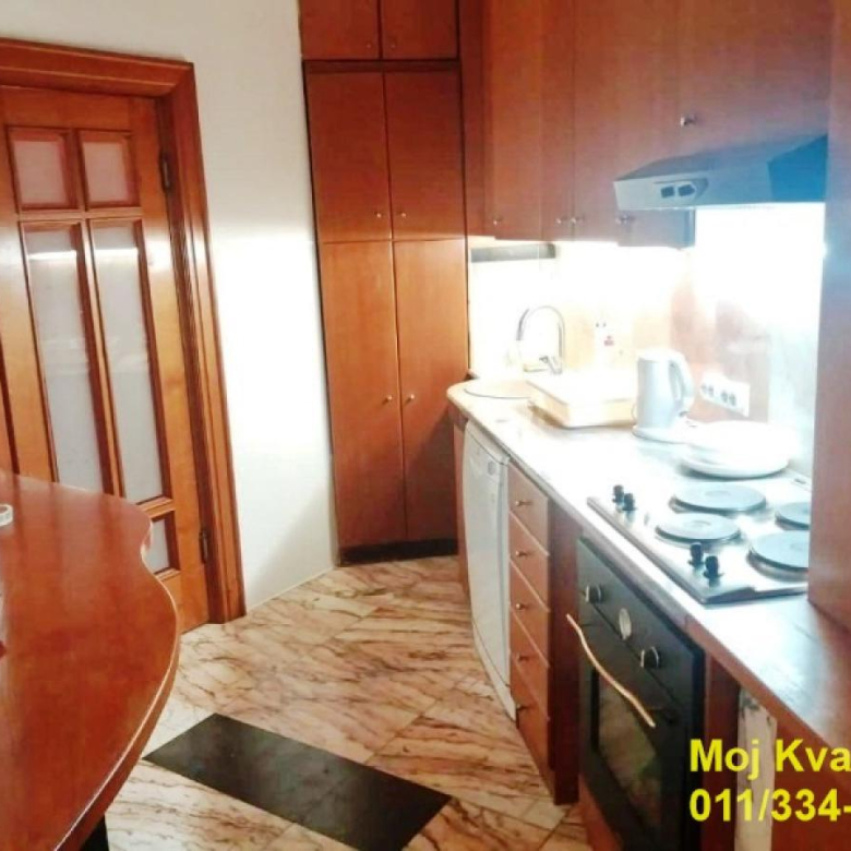 Stan Izdavanje Beograd Slavija 94 m2