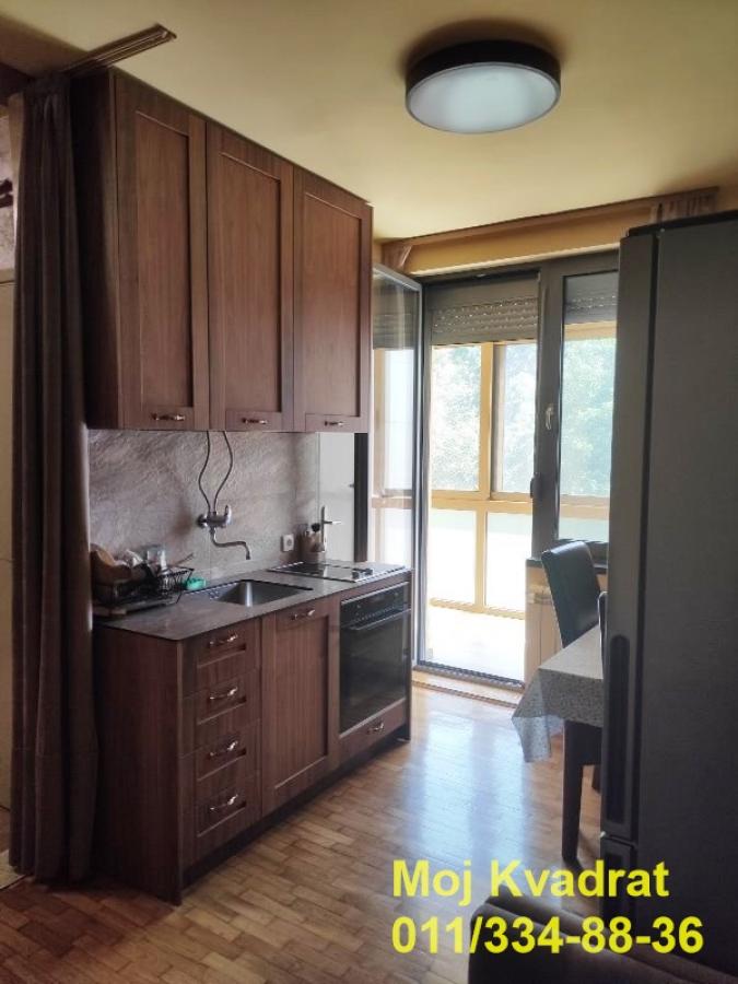 Stan Prodaja Beograd Gradska Bolnica 104 m2