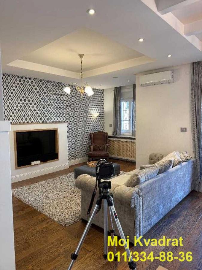 Stan Prodaja Beograd Južni Bulevar 90 m2