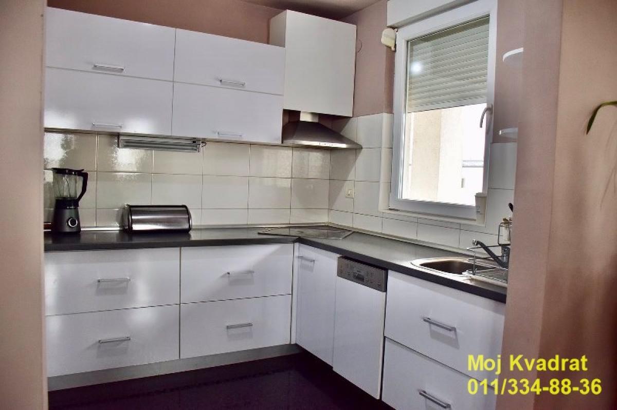 Stan Prodaja Beograd Hram Svetog Save 160 m2