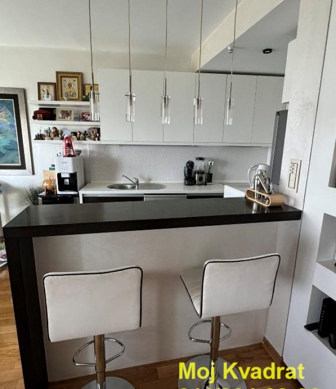 Stan Prodaja Beograd Skojevsko Naselje 270 m2